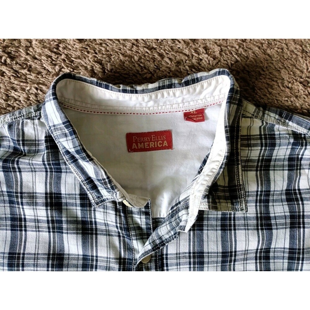 Perry Ellis Button Up Shirt Men's XL Pockets Plaid White Long Sleeve - Picture 2 of 8